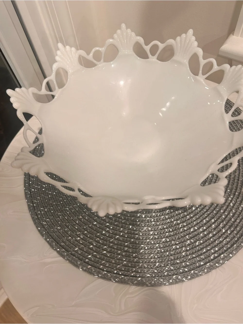 Vintage 1950s-60s Westmoreland White Milk Glass Bowl Ring & Petal Footed